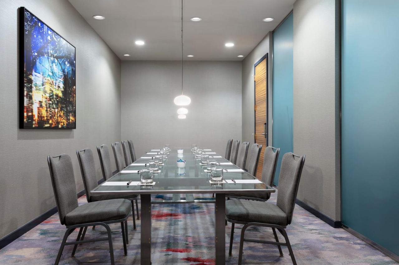 The Lofton Hotel Minneapolis, Tapestry Collection By Hilton Exterior photo